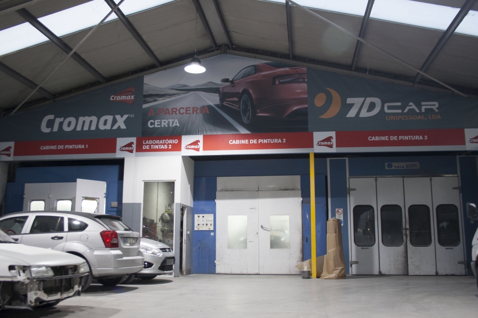 Cabine de pintura automvel da Oficina 7 D Car em Barcelos