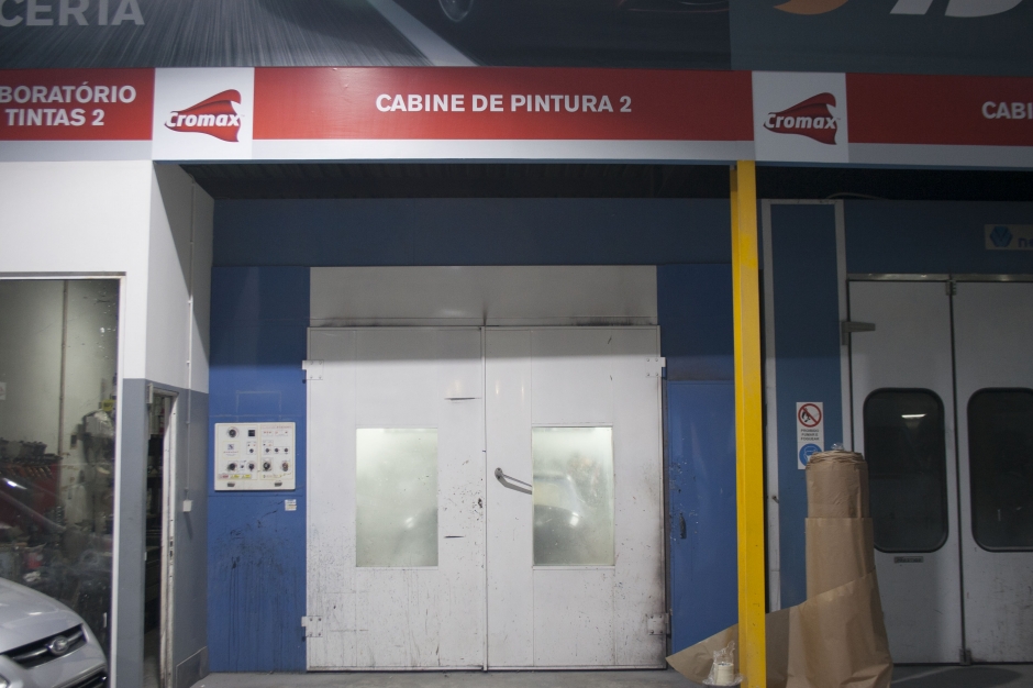 Cabine de pintura automvel da Oficina 7 D Car em Barcelos